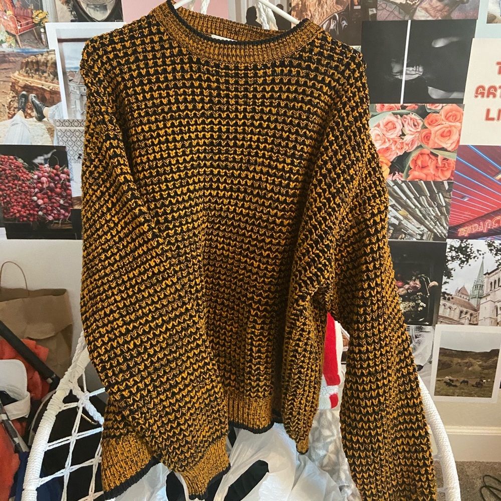 Vintage oversized sweater!!
